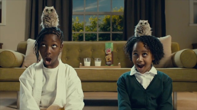 Video Reference N1: Room, Fun, Headgear, Adaptation, Event, Student, Person