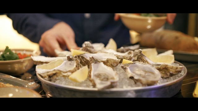 Video Reference N0: food, dish, oyster, cuisine, meal, seafood, animal source foods, clams oysters mussels and scallops, recipe