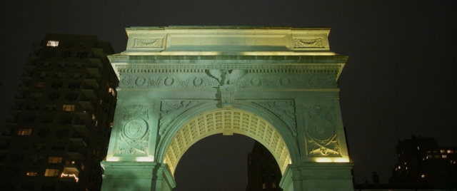 Video Reference N20: Arch, Triumphal arch, Architecture, Holy places, Historic site, Monument, Person