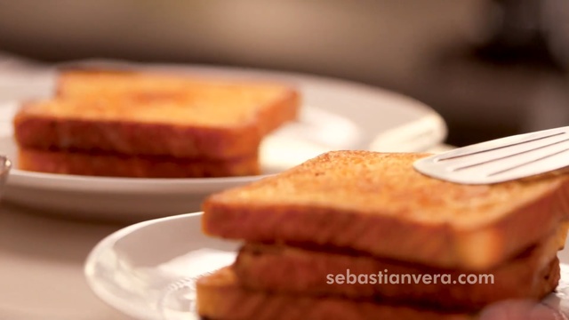 Video Reference N3: toast, breakfast, meal, dish, french toast, treacle tart, welsh rarebit, full breakfast, cuisine, breakfast sandwich