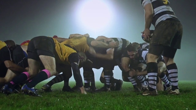 Video Reference N16: Player, Sports gear, Rugby, Football player, Team, Team sport, Rugby player, Rugby league, Tackle, Rugby union