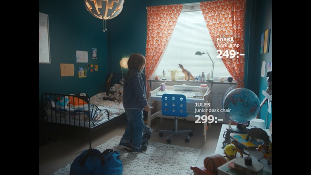 Video Reference N1: Room, Blue, Snapshot, Interior design, Living room, Photography, Furniture, House, Home