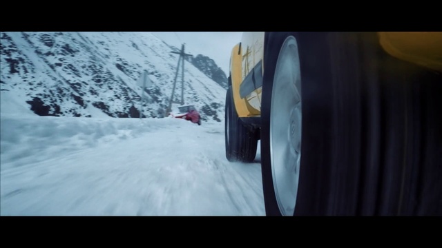Video Reference N4: Snow, Winter, Freezing, Automotive tire, Geological phenomenon, Tire, Extreme sport, Automotive wheel system, Ice, Snowboarding