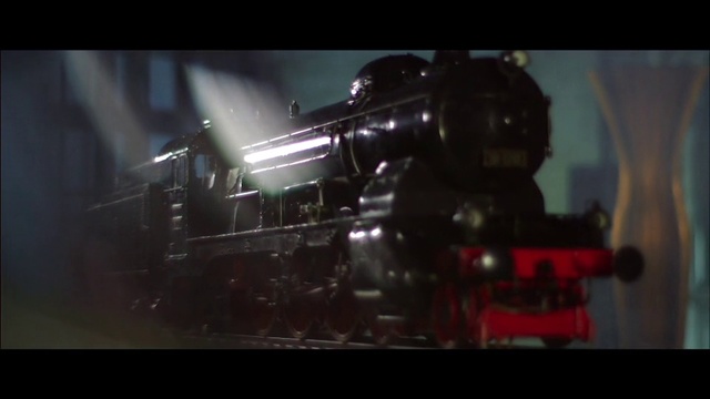 Video Reference N8: Mode of transport, Darkness, Movie, Photography, Fictional character, Screenshot, Steam engine