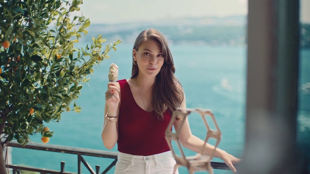 Video Reference N0: Photograph, Shoulder, Beauty, Summer, Long hair, Photography, Lip, Vacation, Leisure, Happy
