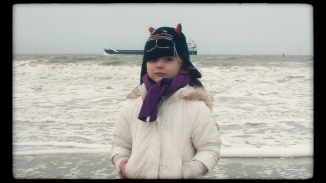 Video Reference N5: winter, fun, girl, headgear, freezing, vacation, sea, snow, ice, Person