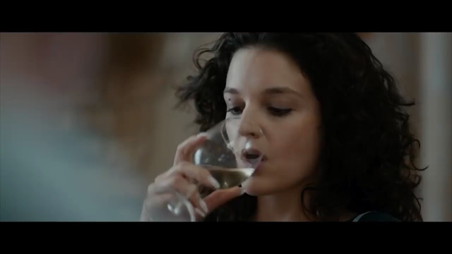 Video Reference N1: Face, Nose, Beauty, Lip, Skin, Head, Tooth, Lady, Mouth, Organ, Person