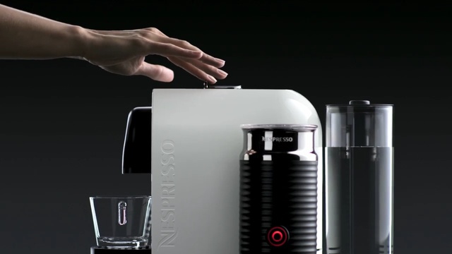 Video Reference N0: Small appliance, Home appliance, Espresso machine, Product, Coffeemaker, Kitchen appliance, Juicer, Coffee grinder, Drip coffee maker, Cup