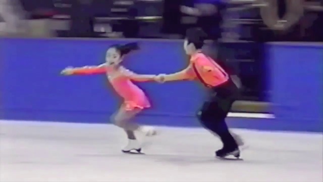 Video Reference N1: Dance, Performing arts, Figure skate, Chair, Thigh, Entertainment, Fun, Sportswear, Skating, Event