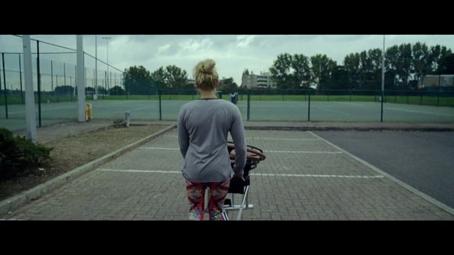 Video Reference N1: player, tennis court, mammal, baseball field, day, structure, vehicle, lane, sport venue, net, Person
