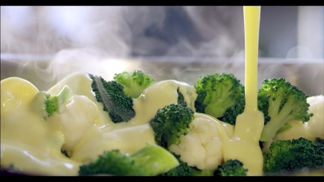 Video Reference N2: Food, Broccoli, Dish, Leaf vegetable, Cruciferous vegetables, Cuisine, Ingredient, Vegetable, Produce, Cauliflower