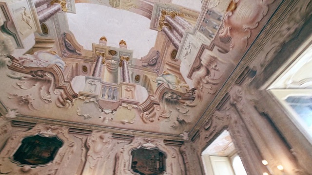 Video Reference N0: Holy places, Architecture, Ceiling, Art, Classical architecture, Building, Carving, Medieval architecture, Historic site, Stone carving