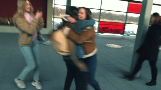 Video Reference N3: Photograph, Leg, Shoulder, Transport, Thigh, Fun, Snapshot, Joint, Lady, Abdomen, Person