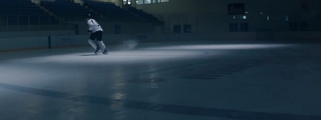Video Reference N5: water, atmosphere, light, freezing, ice, skating, snow, darkness, ice skating, sky