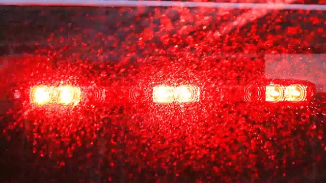 Video Reference N0: Red, Automotive lighting, Light, Automotive tail & brake light, Lighting, Auto part, Automotive side marker light, Lit, Food, Sitting, Room, Fruit, Glass, Soft drink, Abstract
