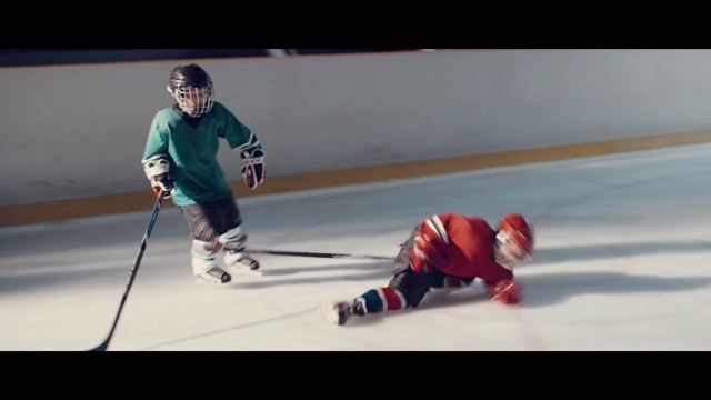 Video Reference N0: Sports, Hockey, Hockey protective equipment, Ice hockey, Team sport, Stick and Ball Games, Roller in-line hockey, Sports equipment, Roller hockey, Sports gear, Person