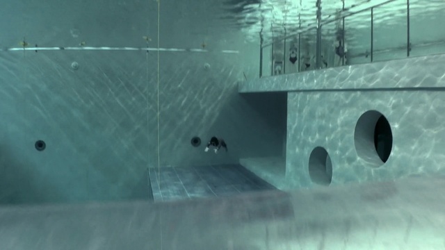 Video Reference N0: water, underwater, screenshot, Person