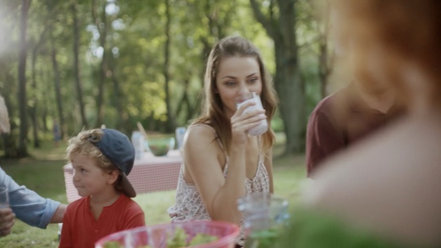 Video Reference N2: Summer, Event, Fun, Grass, Happy, Photography, Recreation, Leisure, Eating, Person