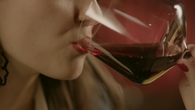 Video Reference N0: lip, eyewear, stemware, red wine, glasses, close up, mouth, girl, vision care, neck