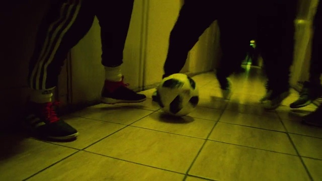 Video Reference N0: Soccer ball, Ball, Football, Yellow, Footwear, Futsal, Sports equipment, Foot, Shoe, Flooring