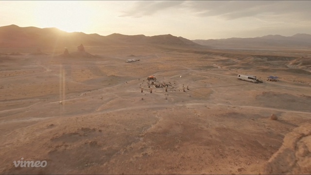 Video Reference N1: ecosystem, desert, makhtesh, wadi, badlands, sky, aeolian landform, ecoregion, landscape, horizon