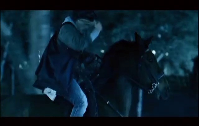 Video Reference N2: Darkness, Movie, Fiction, Screenshot, Fictional character, Organism, Action film, Digital compositing, Horse, Midnight