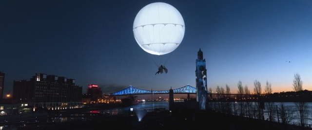 Video Reference N4: Sky, Light, Moon, Water, Night, Balloon, Cloud, Vehicle, World, Tourist attraction