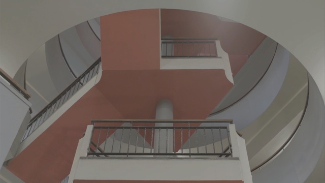 Video Reference N1: stairs, architecture, daylighting, facade, handrail, window, glass, angle, house, building