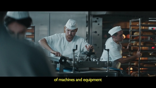 Video Reference N7: Job, Factory, Photography, Engineering, Chef, Service, Photo caption, Cook, Person