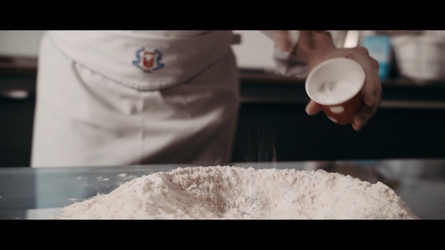Video Reference N5: baking, flour, ingredient