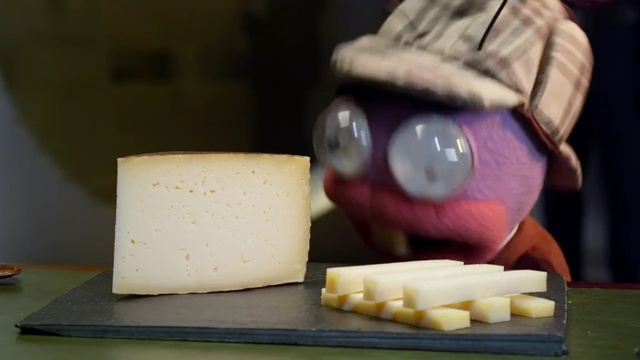 Video Reference N2: dairy product, food, cheese, gruyère cheese, sweetness, ingredient, cuisine