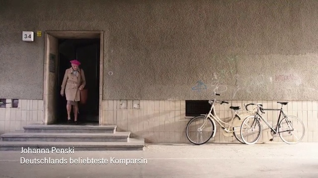 Video Reference N1: Wall, Bicycle, Photography, Vehicle, Flooring, Floor