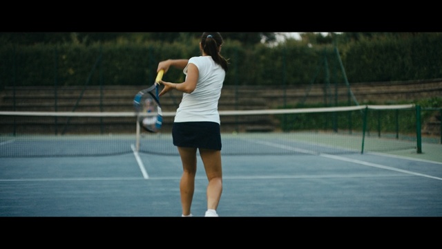Video Reference N0: tennis, sport venue, racquet sport, tennis court, sports, tennis player, rackets, snapshot, net, leisure, Person