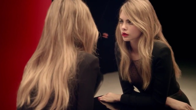Video Reference N2: hair, human hair color, blond, hairstyle, beauty, long hair, bangs, girl, hair coloring, fashion model, Person