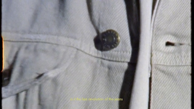 Video Reference N1: Button, Beige, Linen, Stitch
