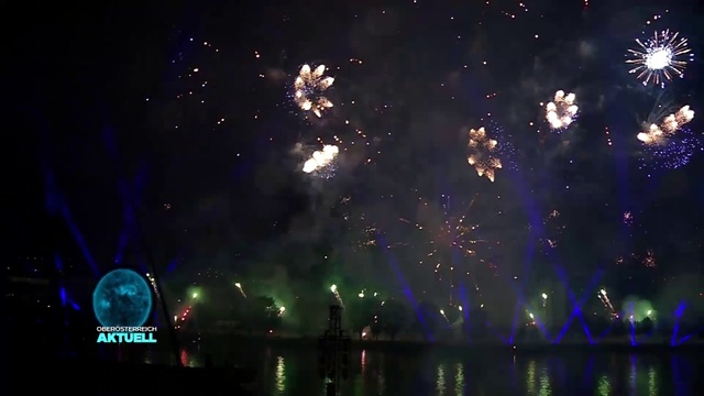 Video Reference N1: Fireworks, Night, Sky, Midnight, Event, Darkness, Fête, Space, New years eve, Holiday