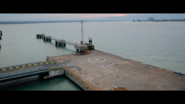 Video Reference N1: Sea, Vehicle, Ship, Watercraft, Pier, Boat, Calm, Port, Dock, Freight transport