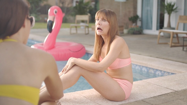 Video Reference N1: pink, beauty, girl, leg, sitting, fun, arm, hand, summer, leisure, Person