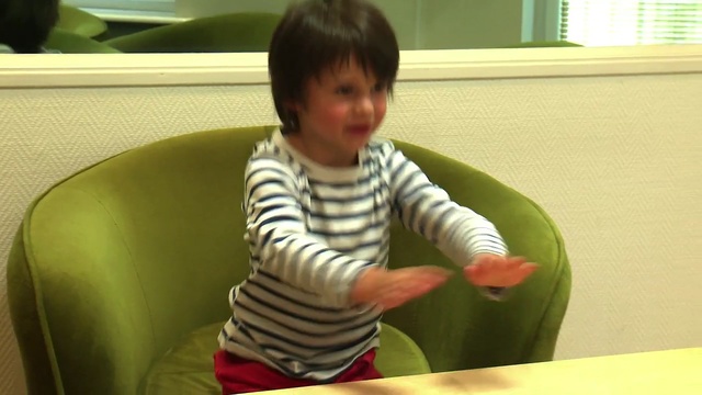 Video Reference N4: Child, Toddler, Green, Play, Baby, Finger, Plant, Smile, Person