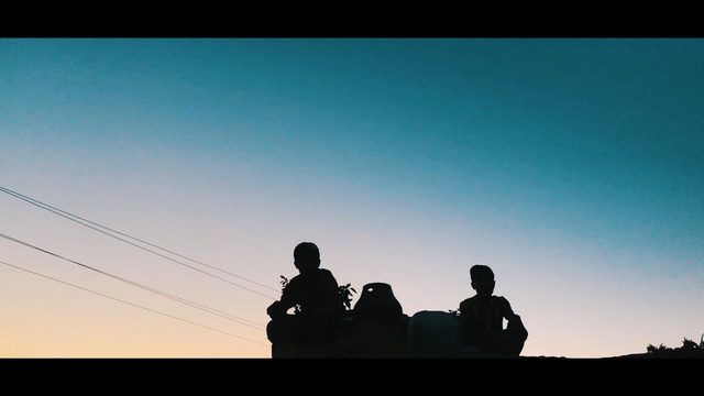 Video Reference N1: Sky, Cloud, Silhouette, Horizon, Photography, Friendship, Human, Landscape, Backlighting, Evening, Person