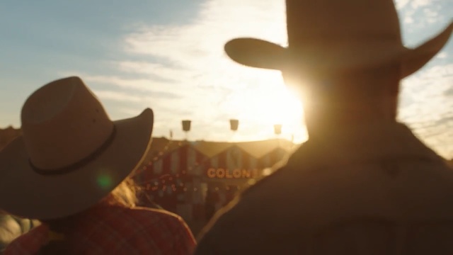 Video Reference N3: Sky, Light, Lens flare, Cowboy hat, Sunlight, Backlighting, Fun, Headgear, Photography, Hat
