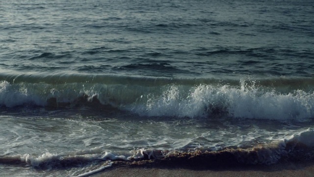 Video Reference N0: Wave, Body of water, Sea, Wind wave, Ocean, Water, Tide, Shore, Sky, Horizon
