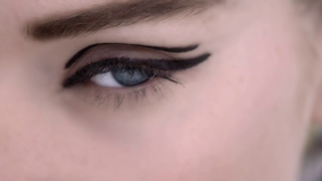 Video Reference N2: Eyebrow, Face, Eyelash, Eye, Skin, Close-up, Eye shadow, Organ, Beauty, Eye liner