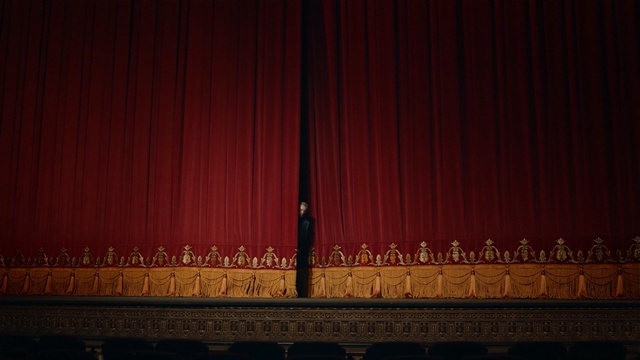 Video Reference N2: Stage, Theater curtain, Theatre, heater, Textile, Curtain, Performing arts, Music venue, Performance, Person