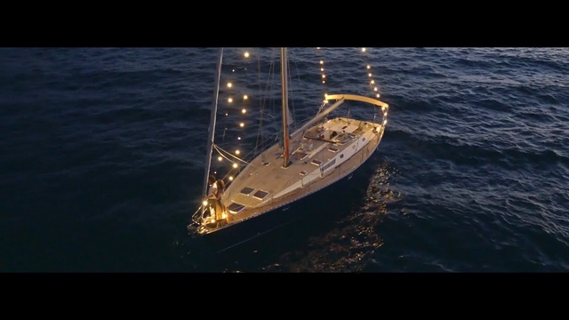 Video Reference N0: Vehicle, Boat, Yacht, Watercraft, Water transportation, Luxury yacht, Naval architecture, Ship, Calm, Sailing