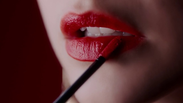 Video Reference N2: Lip, Red, Lipstick, Beauty, Lip gloss, Mouth, Close-up, Nose, Cosmetics, Material property