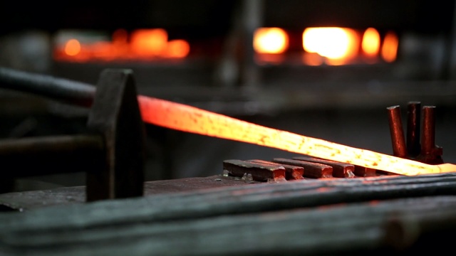 Video Reference N4: Flame, Lighting, Heat, Metal