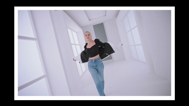 Video Reference N6: White, Photograph, Shoulder, Black, Skin, Beauty, Standing, Fashion, Waist, Snapshot