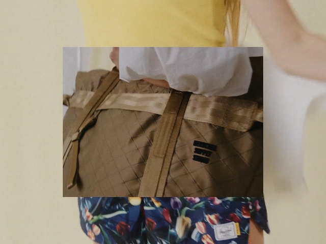 Video Reference N4: Yellow, Bag, Beige, Packaging and labeling, Shorts, Fashion accessory, Pattern, Paper bag, Shopping bag