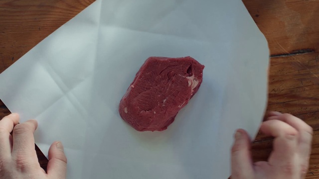 Video Reference N0: Food, Dish, Flesh, Veal, Cuisine, Beef, Red meat, Venison, Salt-cured meat, Paper